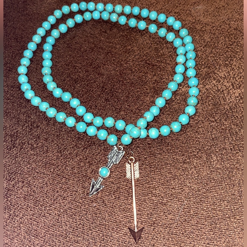 🩵🤎Arrowhead beaded necklace🩵🤎